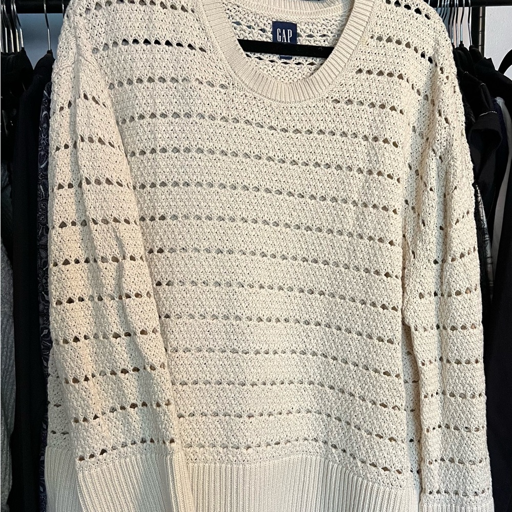 GAP Women's Textured Cream Sweater